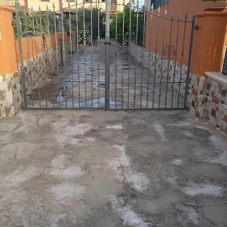 Al Mare Climatizzati 아파트 아르바탁스