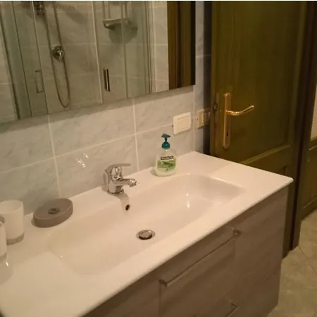 Al Mare Climatizzati 아파트 *