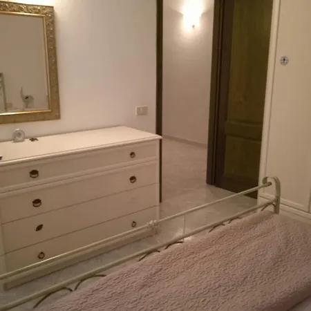 Al Mare Climatizzati 아파트 아르바탁스